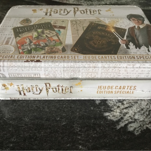 Harry Potter Wizarding World Special Edition Two Deck Playing Cards Set Tin NIB - Picture 2 of 4
